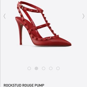 ISO Valentino Rockstud rouge pump